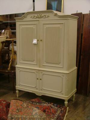 Matsalsskåp, Gustaviansk stil