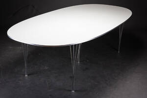 Piet Hein  Bruno Mathsson. Super Ellipse spisebord Denne vare er sat til omsalg under nyt varenummer 4159731