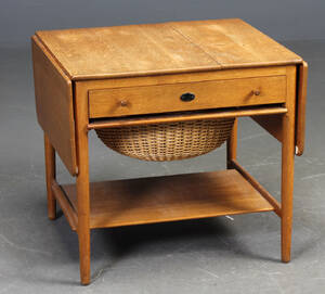 Hans J. Wegner 1914-2007. Sybord model AT-33