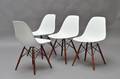 Charles Eames 1907 - 1978. Sæt på fire skalstole, model DSW 4