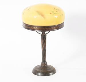Bordslampa, 1900-talets första hälft