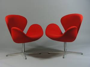 Arne Jacobsen, par armstole Svanen, model 3329, udstillingsmodeller 2