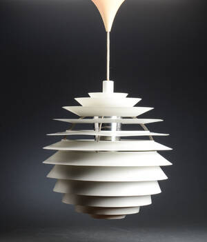 Poul Henningsen. KuglenLouvre, pendel  
