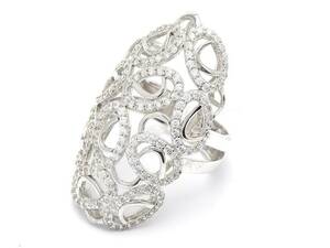 Ring med stenar