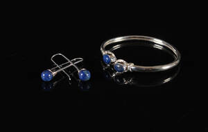 Armbånd og øreringe af sterlingsølv med lapis lazuli 3