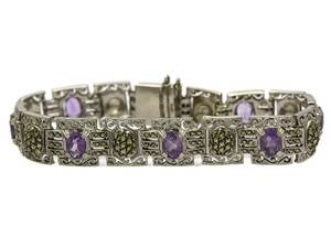 ARMBAND