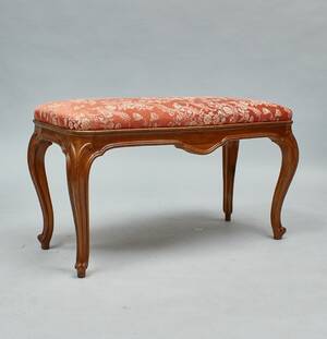 Flygelpall, nyrokokostil