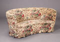 Dansk møbelproducent. Banansofa, 1940erne  Denne vare er sat til omsalg under nyt varenummer 4352291