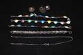 Diverse silver samt Guldbrosch 18k