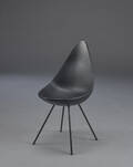 Arne Jacobsen. Dråben, stol model 3110 Denne vare er sat til omsalg under nyt varenummer 4554458
