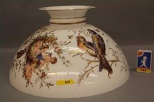 Bemålad lampkupa till hängfotogenlampa