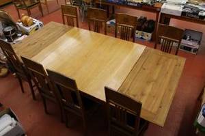 Matsalsmöbel ek 8 stolar 