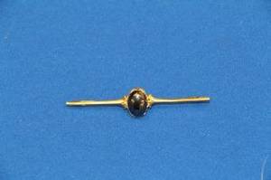 Brosch med sten 18K 3,7 gram