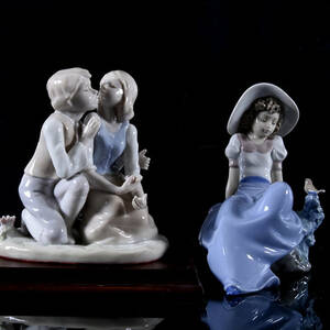 FIGURINER, 2 st, porslin, Nao, Spanien.