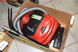 Dammsugare Nilfisk 1600W