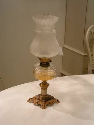 Bordsfotogenlampa