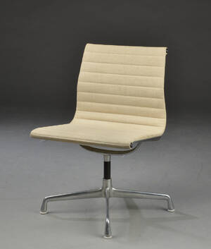 Charles  Ray Eames, konferencestol, model EA-105, hopsak
