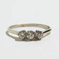 Ring 14 k vitguld diamanter