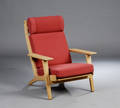 Hans J. Wegner 1914-2007. Højrygget hvilestol, model GE290A