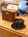 Hög hatt