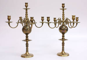 Kandelabrar, ett par, mässing. 2.