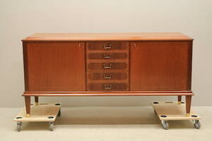 Sideboard