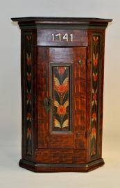 Vägghörnskåp Allmoge Daterat 1741