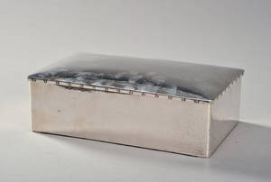 Æske af hammerslået sølv, København 1935