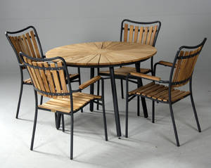 Daneline Havemøbler. Rundt havebord samt fire armstole, teak 5