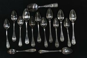 PARTI med skedar, 15 st, silver, 18001900-tal, 218 g