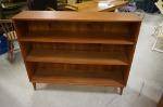 Bokhylla i teak, bruksslitage  L120 H101 Djup27cm