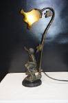 Bordslampa. Skadat finger. H48 cm