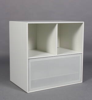 Peter J. Lassen. Montana HIFI modul, dybde 46 cm.