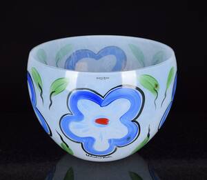 Ulrica Hydman Vallien 1938-2018 Skål Kosta Boda 1900-tal