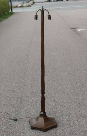 Golvlampa, trä, 2 ljuskällor