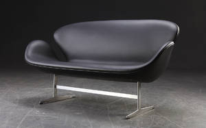 Arne Jacobsen 1902-1971. Sofa Svanen model 3321