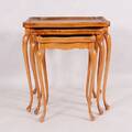 SATSBORD, 3 delar, Rokokostil,  mahogny, 1900-tal.