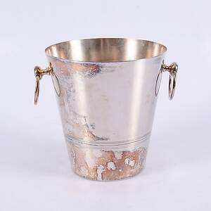 CHAMPAGNEKYLARE, försilvrad vitmetall, 1900-tal.