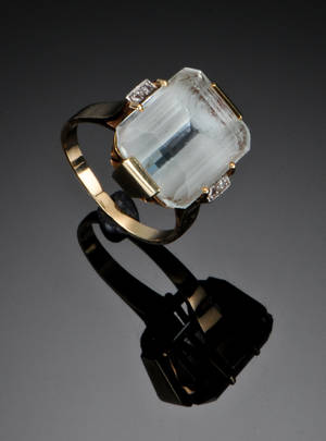 Aquamarin- og diamantring