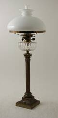 Bordsfotogenlampa, mässing