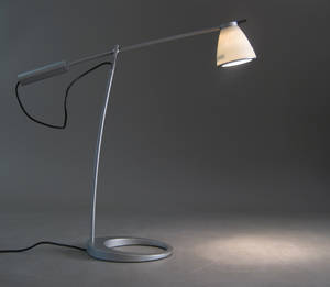 Knud Holscher. Bordlampe, model Azalea