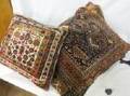 2 orientaliska kuddar
