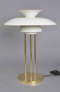 Bordlampe, Louis Poulsen, PH5 af Poul Henningsen, messing  Denne vare er sat til omsalg under nyt varenummer 3965325