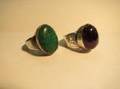 2 ringar i silver med stenar