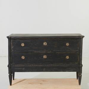 Byrå gustaviansk stil