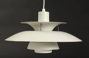 Poul Henningsen. PH5 pendel, hvid