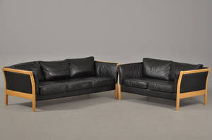 3-, og 2- pers. sofa med stel af bøg, betræk af sort læder 2