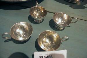 Muggar, silver