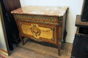 Byrå, Gustaviansk stil