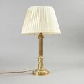 Bordslampa i mässing